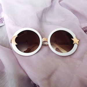 White oversized circle sunglasses
